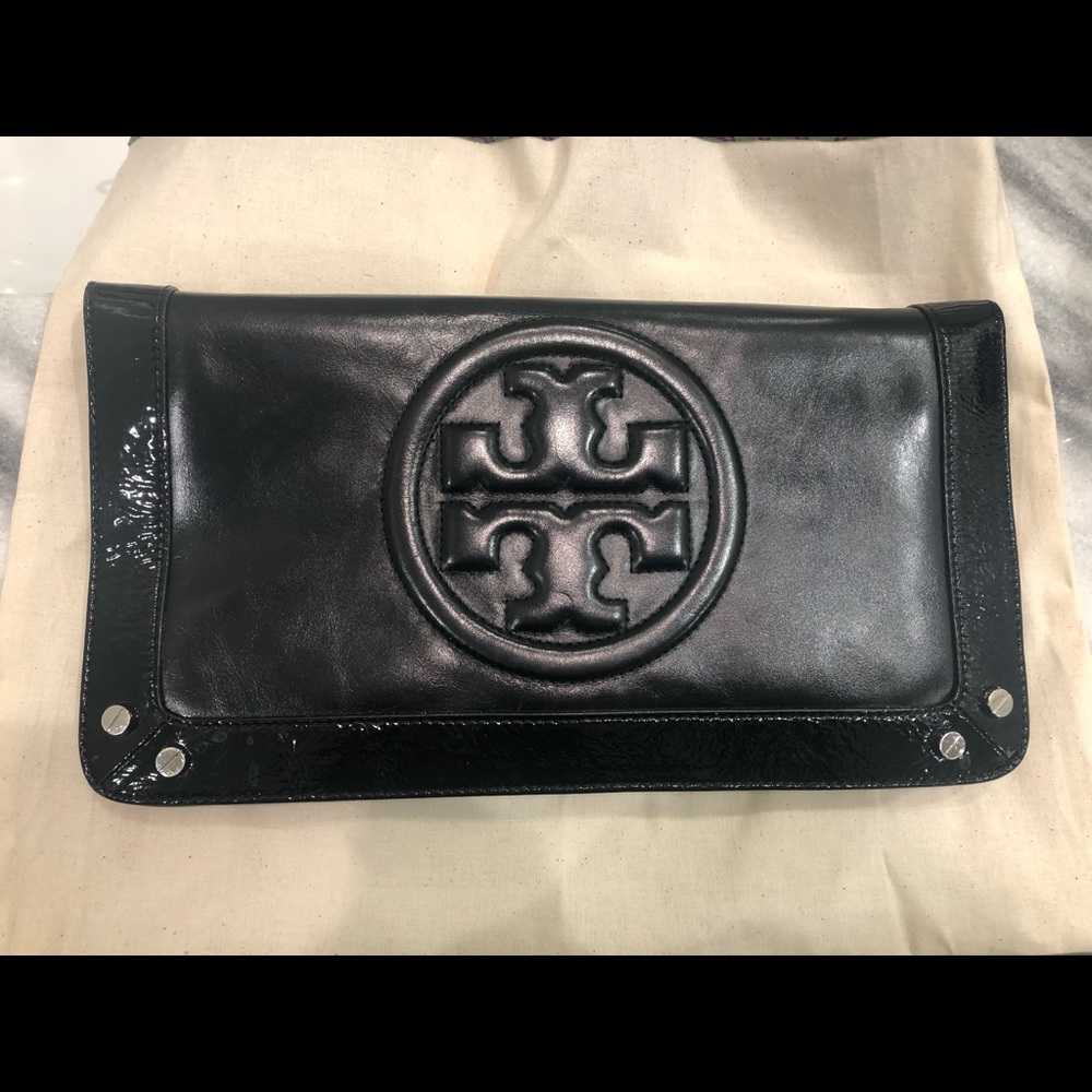 Tory Burch clutch w dust bag